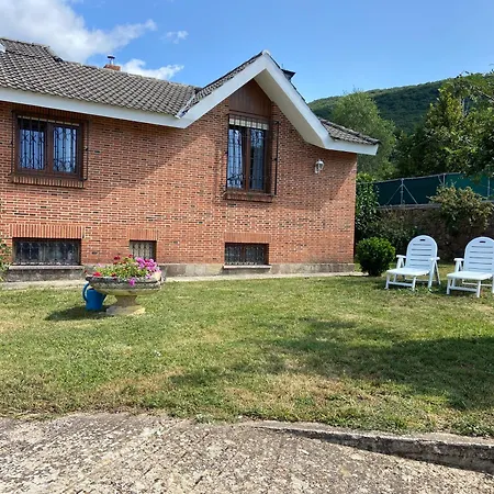 度假居 La Torre Barruelo de Santullán